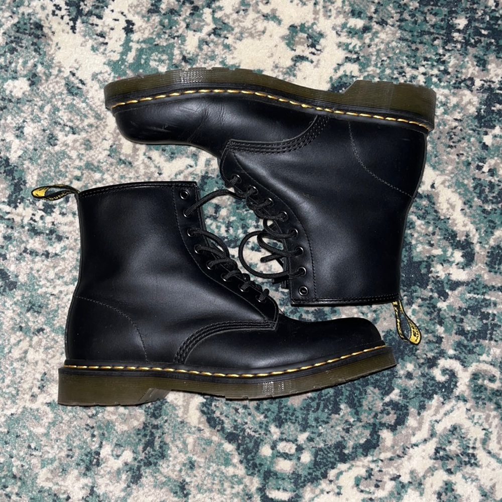 Dr. Marten’s 1460 (US M Size 10)